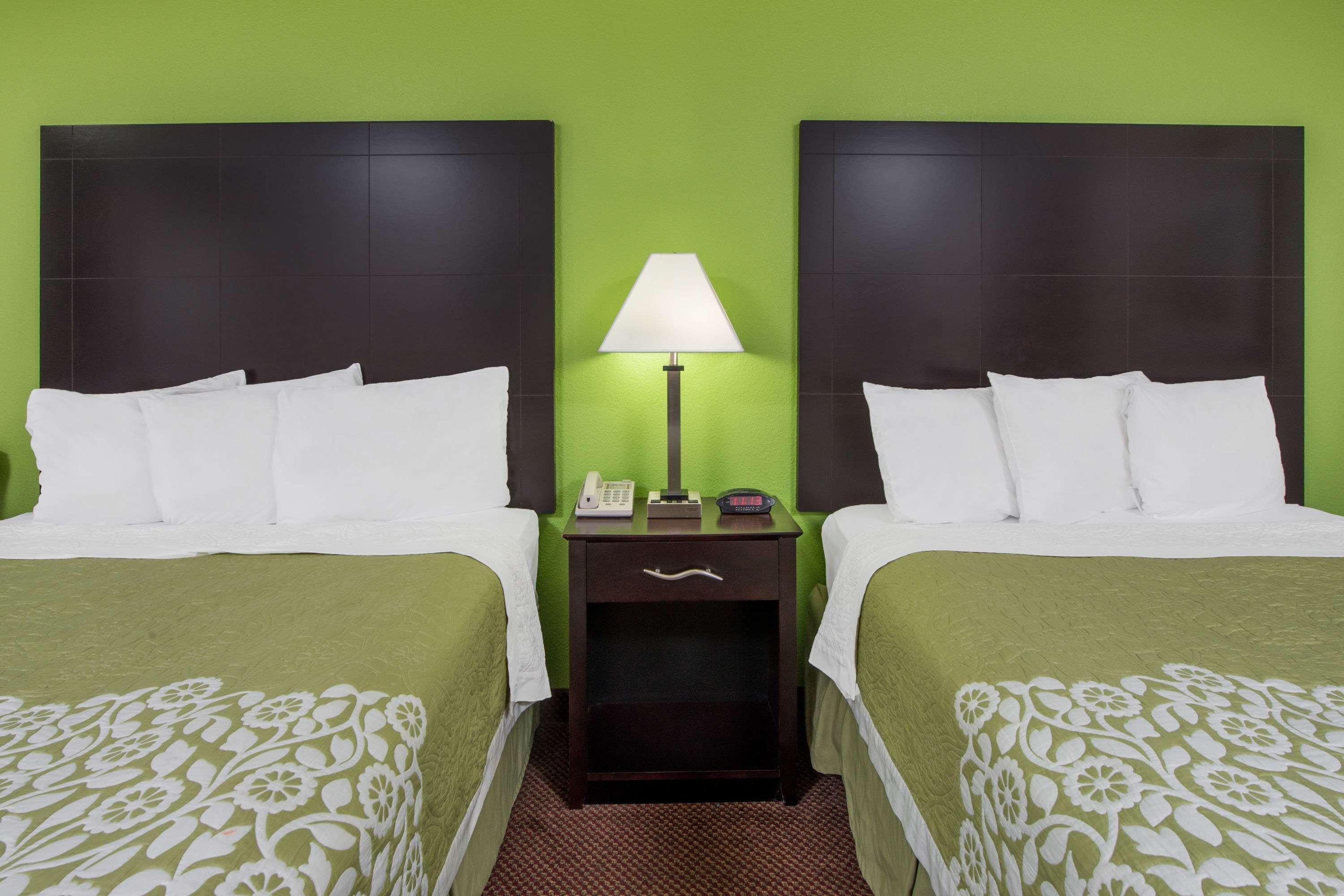 Days By Wyndham - Paducah East 2*
